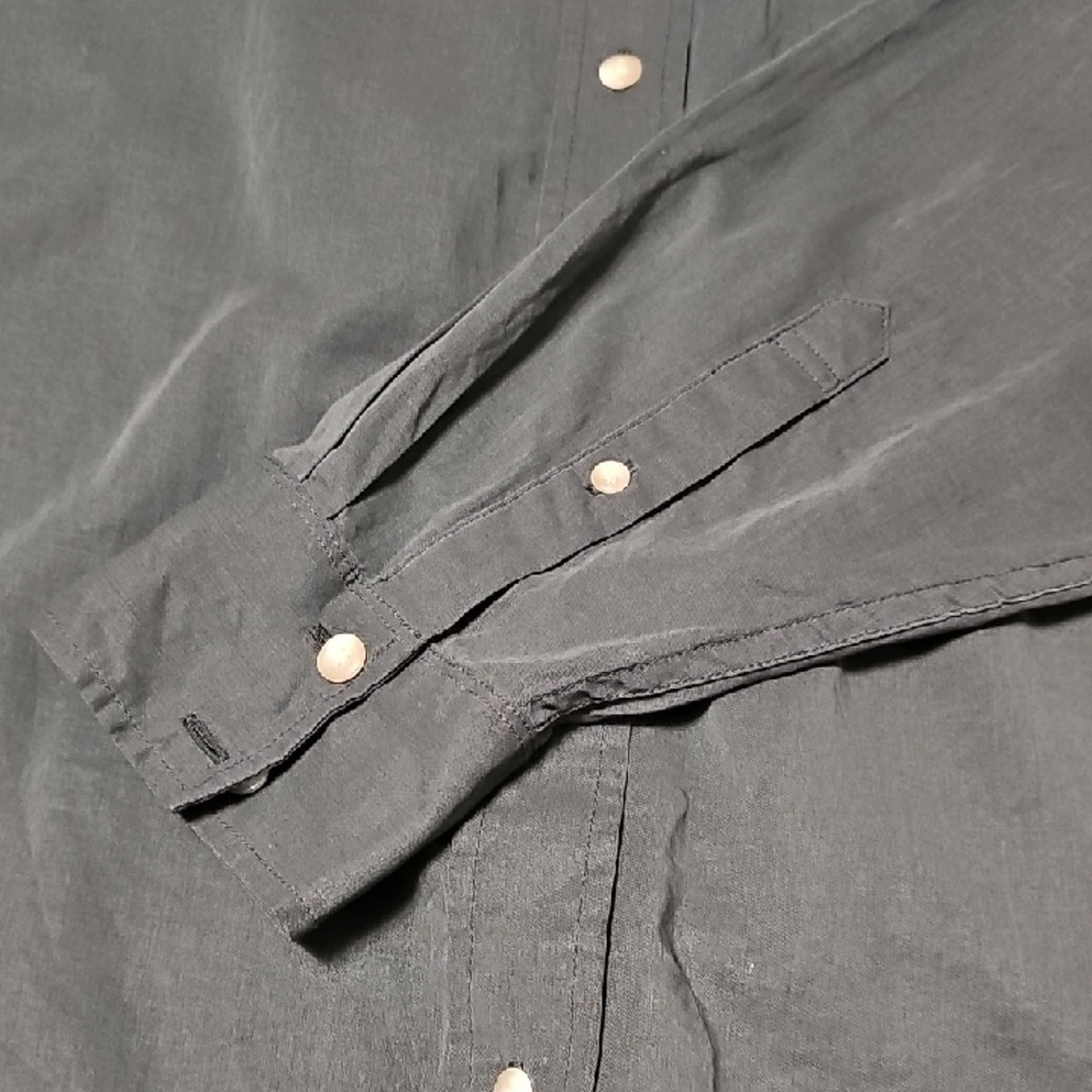 UNIQLO Slate Button Down Shirt - Picture 7 of 7